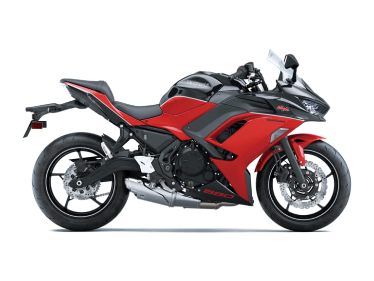 KAWASAKI Ninja650 40th Anniversary Edition|2024新型カワサキ ニンジャ650/1000SXに“ニンジャ誕生40周年記念カラー”が登場 【これが“離陸に備えよ”への答えなのか?! |EICMAミラノショー】