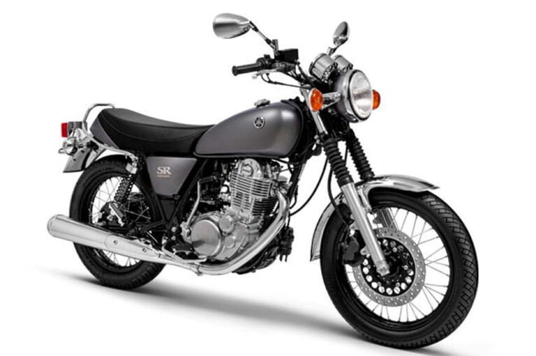ヤマハ|SR400|タイ仕様|どっこい生きてたSR400ゥ! 生誕45周年の2023年モデル、ニューカラーはマットグレーとホワイトの2色だ!【海外】