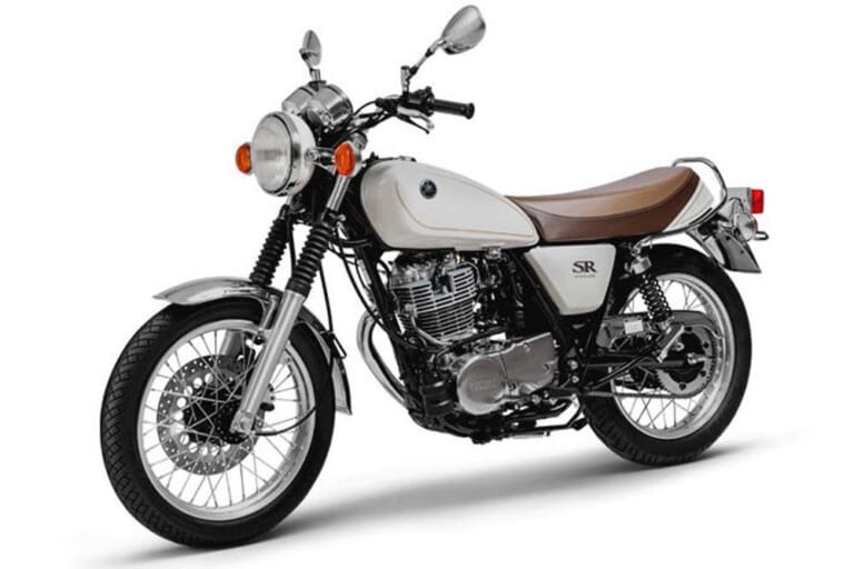 ヤマハ|SR400|タイ仕様|どっこい生きてたSR400ゥ! 生誕45周年の2023年モデル、ニューカラーはマットグレーとホワイトの2色だ!【海外】