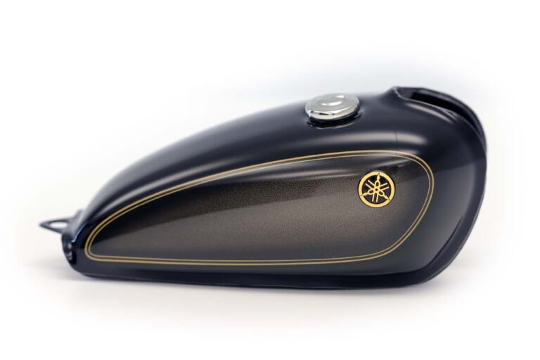 SR400ミニチュアタンク|【限定300個】1万8000円でSR400の燃料タンク(1/6スケール)をゲットせよ! なんとシリアルナンバー入り