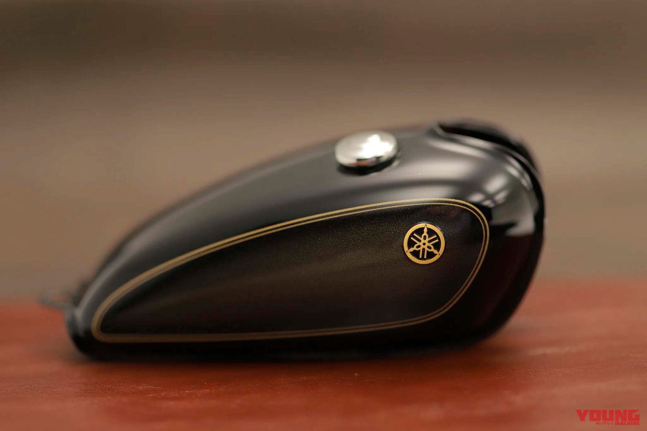 |【限定300個】1万8000円でSR400の燃料タンク(1/6スケール)をゲットせよ! なんとシリアルナンバー入り