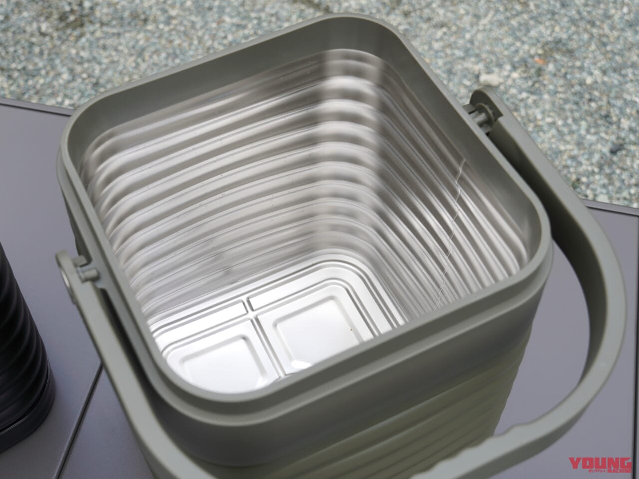 スクエア真空ハイブリッドコンテナの内部|【ワークマン速報】発売前の新作キャンプギアを潜入チェック! 来春投入予定のアイテムをイベントで公開