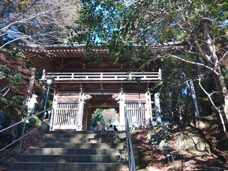 大窪寺・門|久しぶりのツーリングへ!【スズキ・アヴェニス125モニターレポート:最終回】