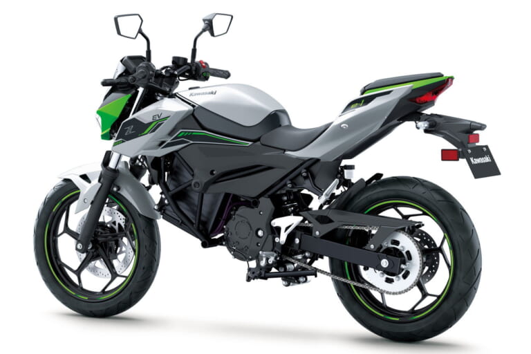 2024 KAWASAKI Z e-1 メタリックブライトシルバー×メタリックマットライムグリーン|カワサキZ e-1〈いま国内で買える新型バイクカタログ|原付二種(125-51cc)〉