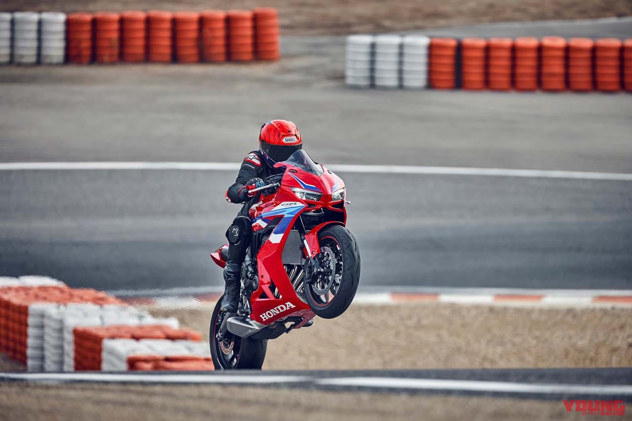 |ホンダ「Eクラッチ」はAT感覚じゃない! より素早くスムーズなギヤチェンジが可能になる電子制御クラッチだ!!