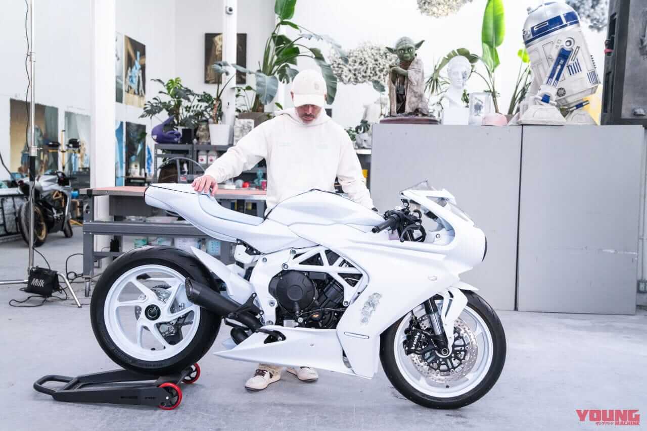 ｜【超限定車】動くアート彫刻！ MVアグスタ「スーパーヴェローチェ アーシャム」わずか6台を制作、アート展に出品