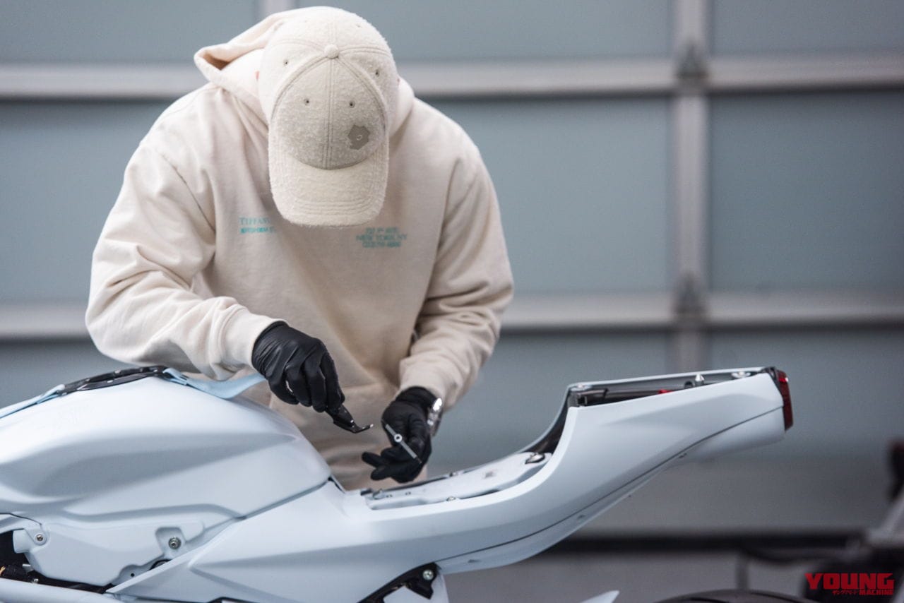 |【超限定車】動くアート彫刻! MVアグスタ「スーパーヴェローチェ アーシャム」わずか6台を制作、アート展に出品