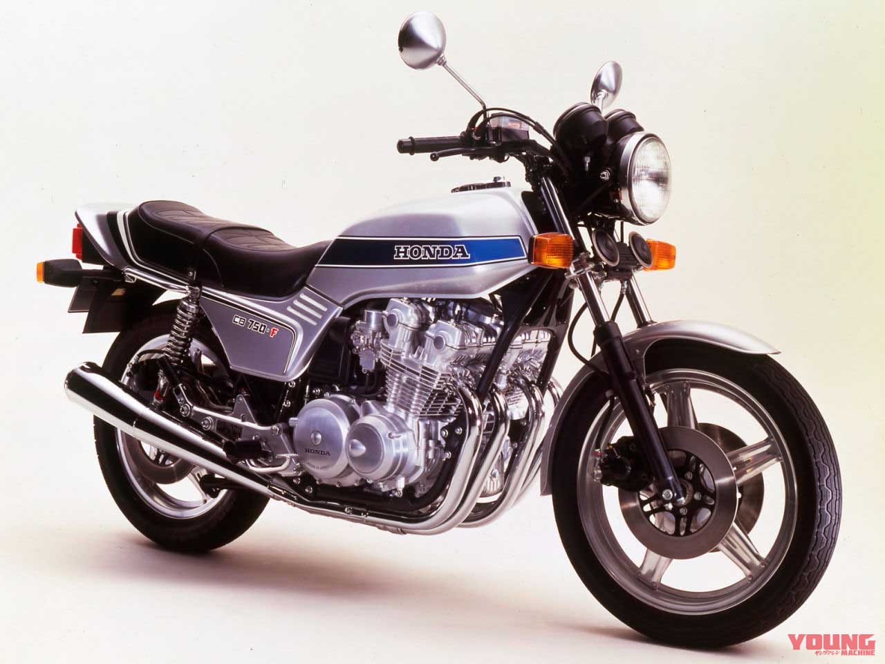 |【SCOOP!】CBX400にCB1000F……だと? 新生4気筒CBは400cc/1000ccの兄弟で登場する!?