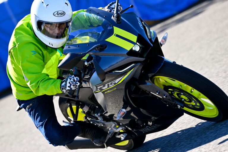 ヤマハ新型「YZF-R125」「YZF-R15」試乗インプレッション! セパハン&フルカウルの本格スポーツ