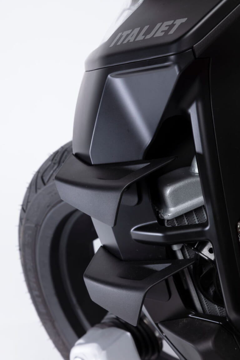 イタルジェット|ドラッグスター300|イタルジェット「ドラッグスター300」国内発売決定! すでに受注開始、入荷は2024年3月予定