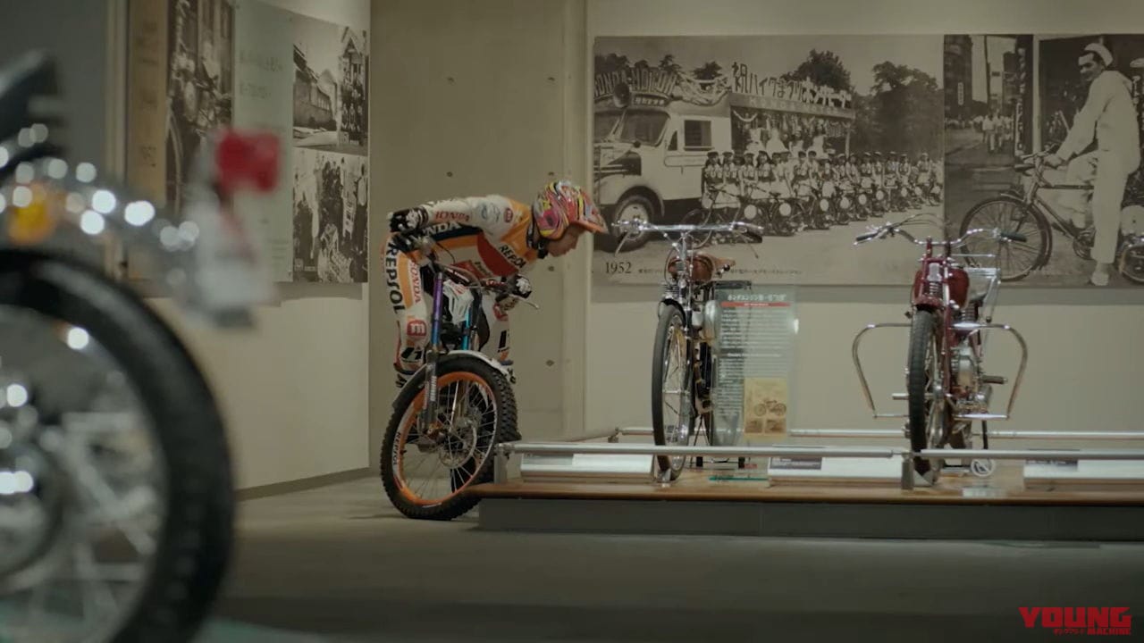 |ホンダの超貴重な機械遺産のすぐ横をバイクで飛ぶ! 跳ねる! リニューアル前のホンダコレクションホール館内を藤波貴久が爆走