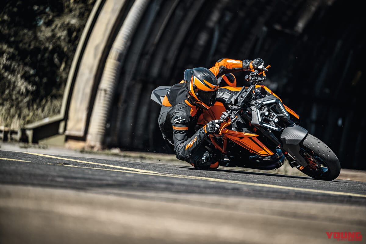 排気量は1350ccに!! KTMの超ネイキッド「1390 スーパーデューク」誕生!