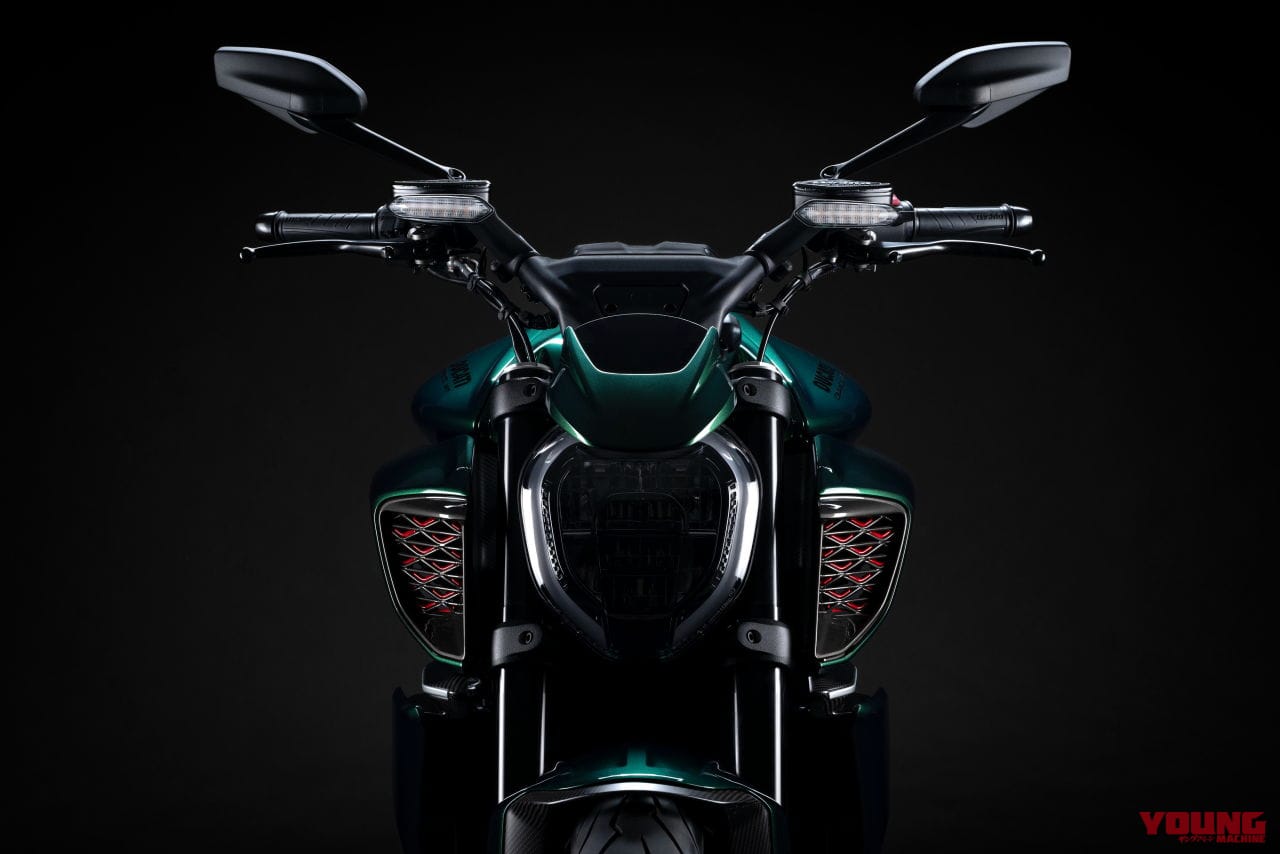 |ベントレーオーナーが買える50台だけの特別仕様も!! ドゥカティ「Diavel for Bentley」は予価760万円〜1035万円【世界限定500台】