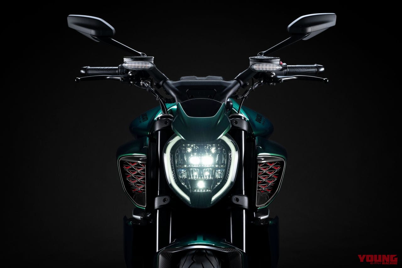 |ベントレーオーナーが買える50台だけの特別仕様も!! ドゥカティ「Diavel for Bentley」は予価760万円〜1035万円【世界限定500台】