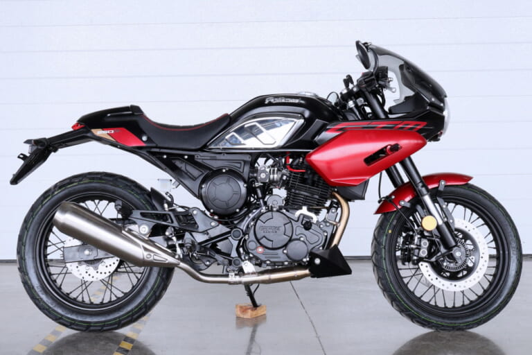 GPX|GTM250R|【限定150台/56万6500円】タイの刺客再び! GPX新型「GTM250R」の価格と入荷台数が決定、ロケットカウルのカフェレーサ—