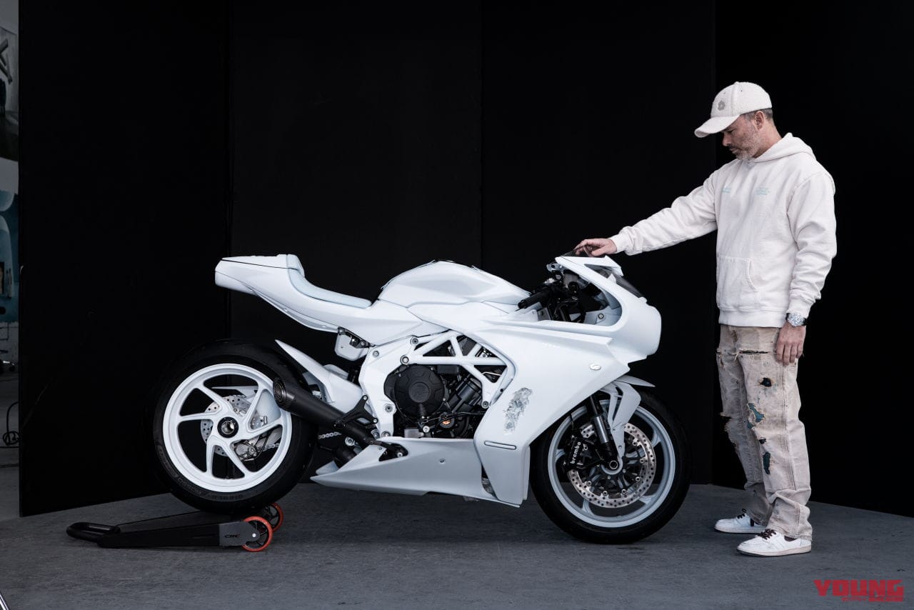 |【超限定車】動くアート彫刻! MVアグスタ「スーパーヴェローチェ アーシャム」わずか6台を制作、アート展に出品