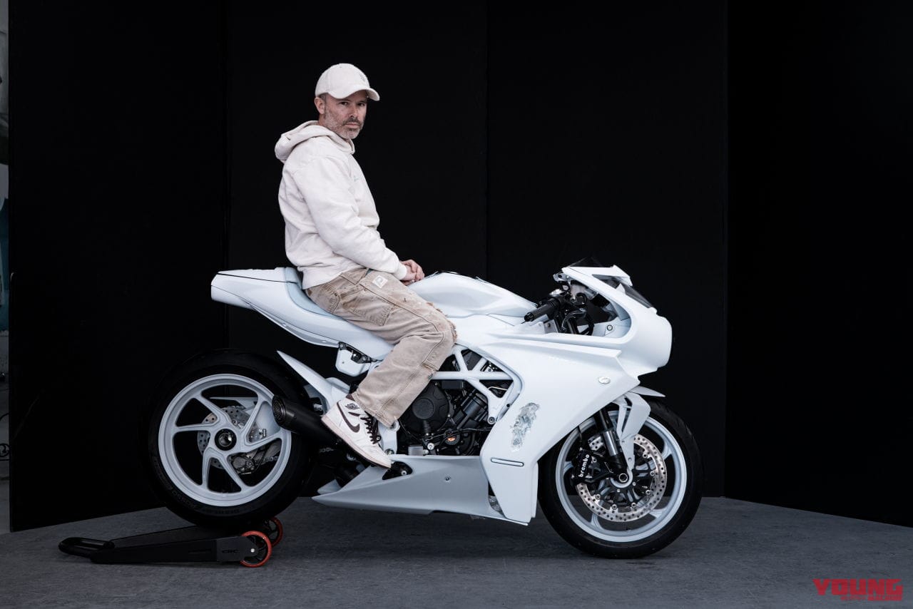 ｜【超限定車】動くアート彫刻！ MVアグスタ「スーパーヴェローチェ アーシャム」わずか6台を制作、アート展に出品