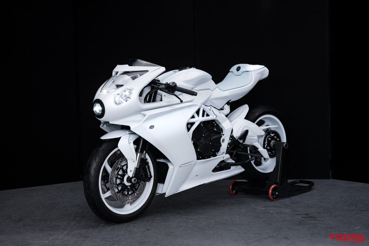 ｜【超限定車】動くアート彫刻！ MVアグスタ「スーパーヴェローチェ アーシャム」わずか6台を制作、アート展に出品
