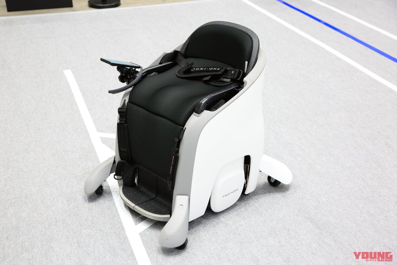 |バイク乗りが電動キックボードに乗るとどう感じるのか? ジャパンモビリティショーで試乗した新世代モビリティをレポート