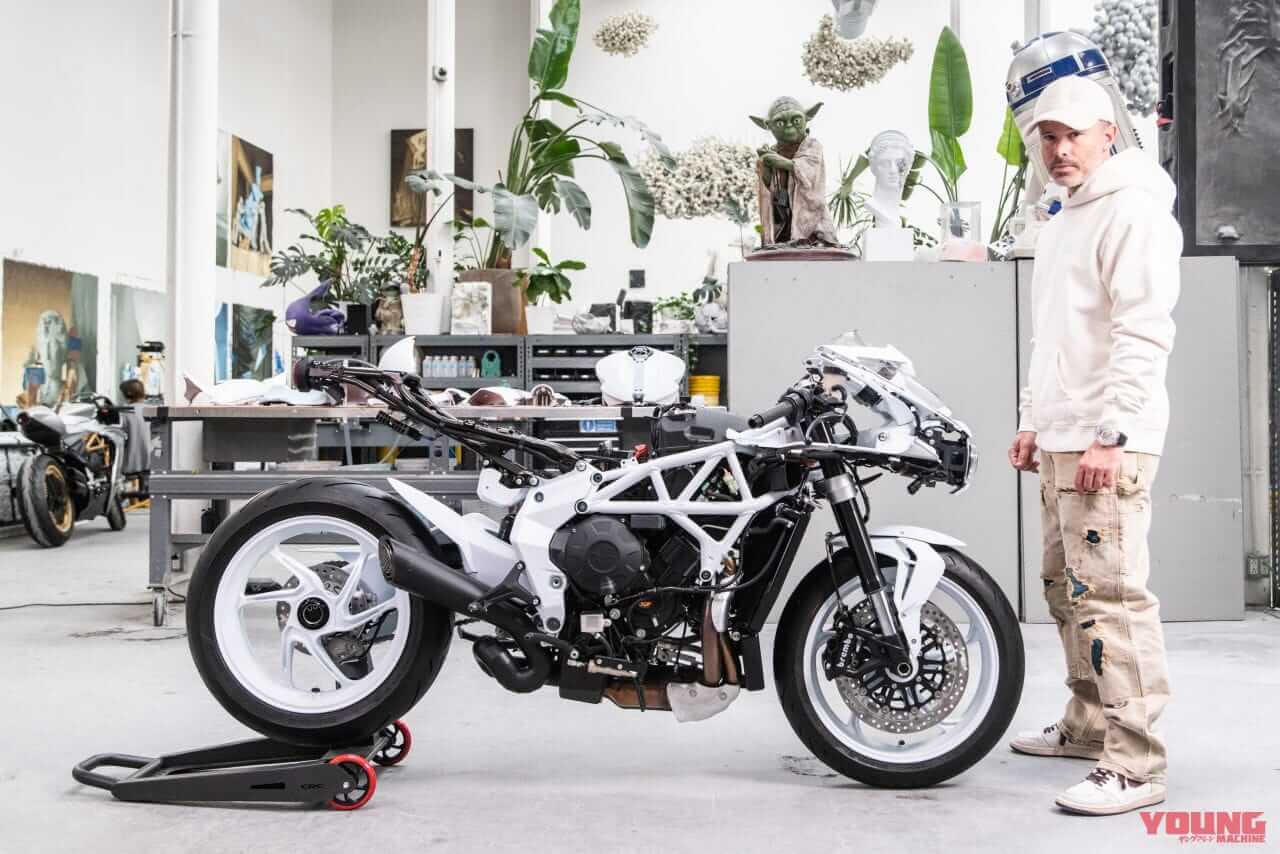 ｜【超限定車】動くアート彫刻！ MVアグスタ「スーパーヴェローチェ アーシャム」わずか6台を制作、アート展に出品