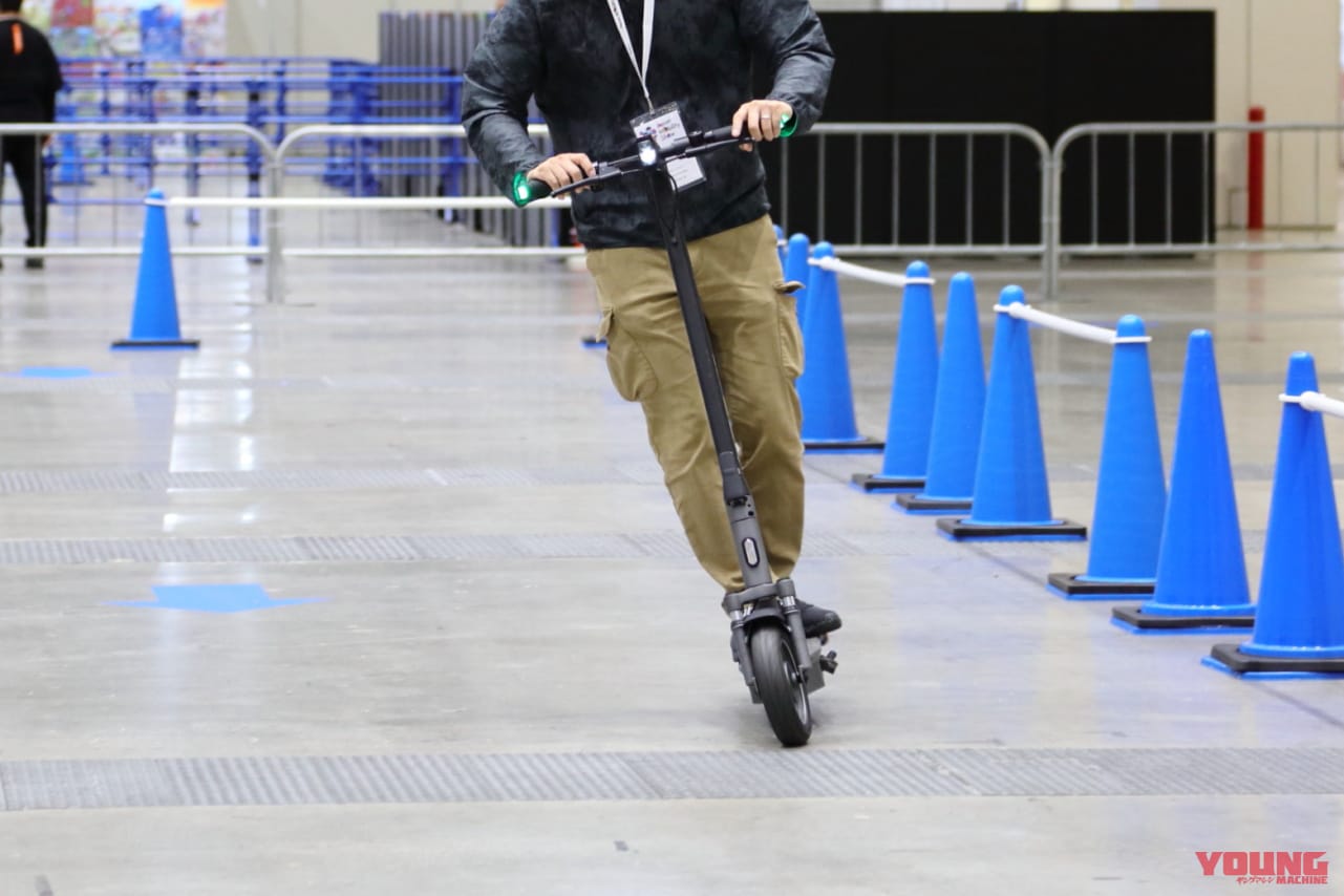 |バイク乗りが電動キックボードに乗るとどう感じるのか? ジャパンモビリティショーで試乗した新世代モビリティをレポート