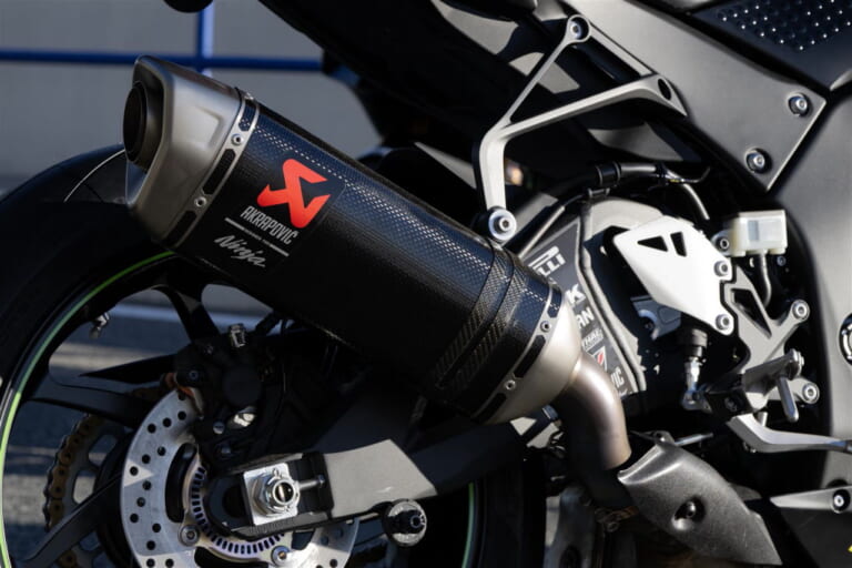 カワサキ|ニンジャZX-10RRウィンターテストエディション|限定モデル|【限定25台】欧州カワサキが「ニンジャZX-10R/RR」のウィンターテストエディションを製作! 購入者には特典も