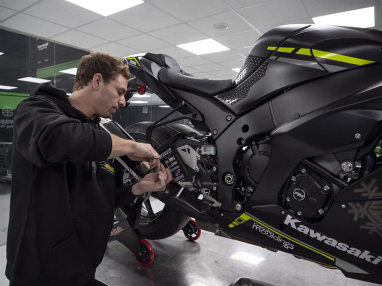 カワサキ|ニンジャZX-10RRウィンターテストエディション|限定モデル|【限定25台】欧州カワサキが「ニンジャZX-10R/RR」のウィンターテストエディションを製作! 購入者には特典も