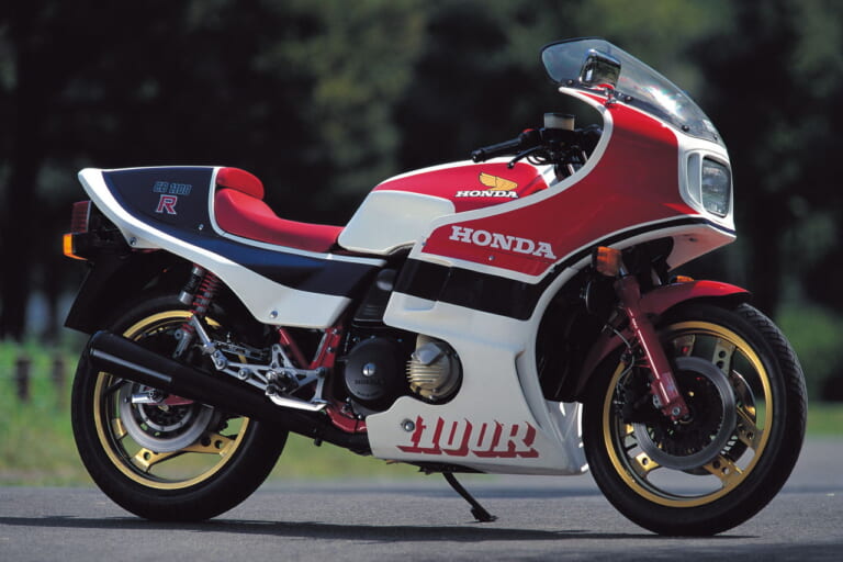 ホンダ|CB1100R|1982|ニンジャ vs カタナ!! “世界最速”が次々と塗り替えられていった──日本の名車100選【昭和57~59年編】