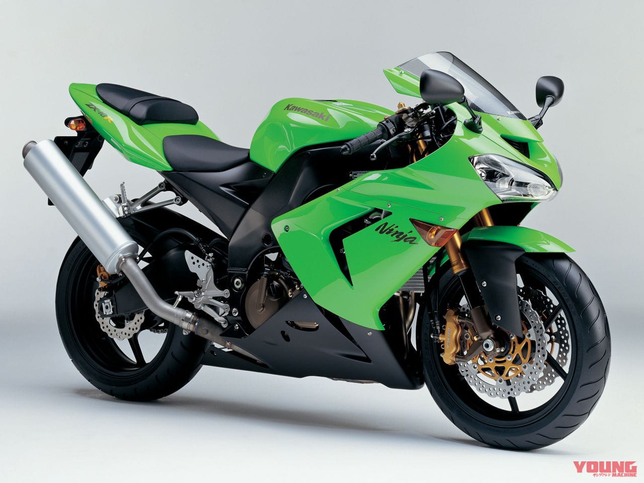 |【インタビュー】デザインとエンジニアリングの融合がカワサキの強み! 新顔はハイブリッド2車とNinja 500/Z500