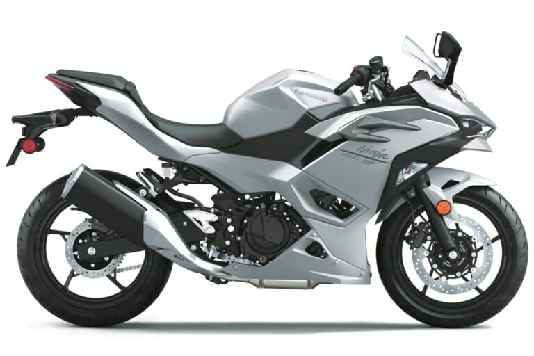 カワサキ|ニンジャ500|北米仕様|赤黒かっこよ! カワサキ新型「ニンジャ500」「Z500」の価格が判明、40周年エディションも登場【北米】