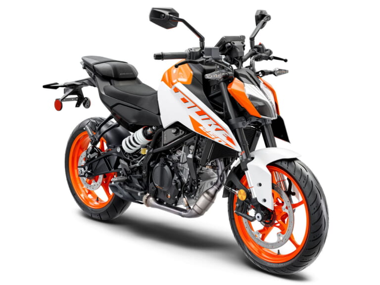 KTM|250 デューク|KTMが大進化した「250デューク」「1390スーパーデュークRエヴォ」を発売!