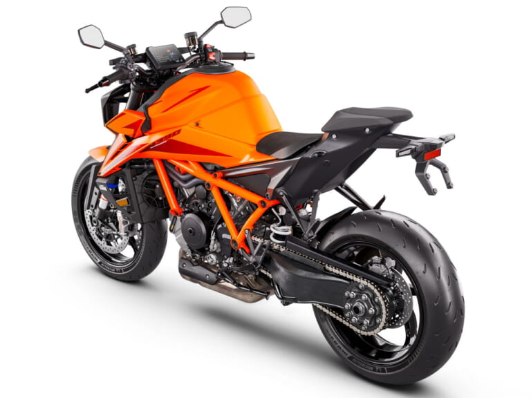 KTM|1390 スーパーデュークR EVO|KTMが大進化した「250デューク」「1390スーパーデュークRエヴォ」を発売!
