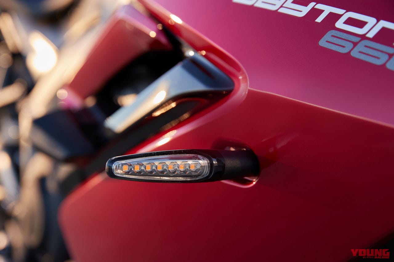 |デイトナ復活!! トライアンフがミドルスポーツ「デイトナ660」を発表、95psを発揮する3気筒エンジン搭載