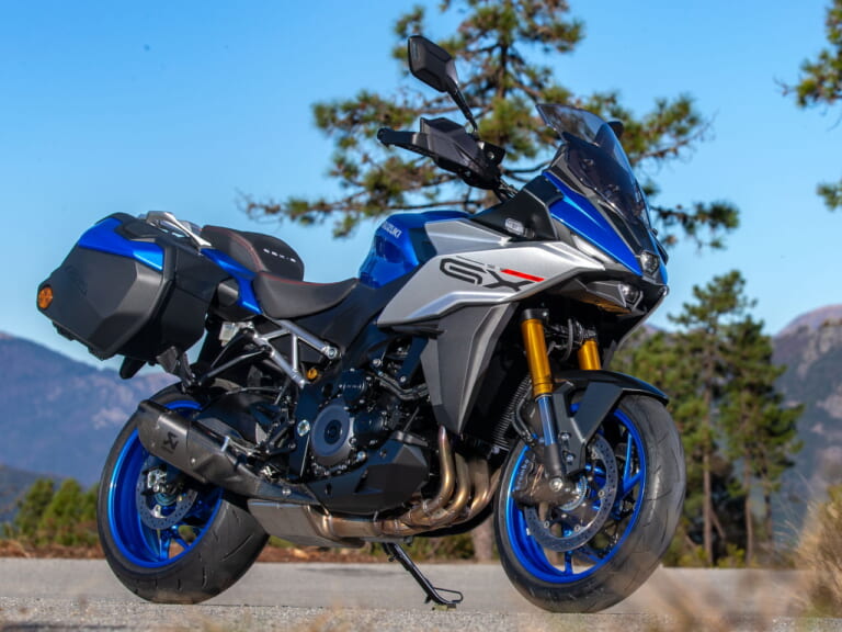 スズキ|GSX-S1000GX スポーツ|イタリア仕様|スズキ「ジェベル」が復活!!? 伊で「Vストローム800DEジェベル」と「GSX-S1000GXスポーツ/ツーリング」が登場