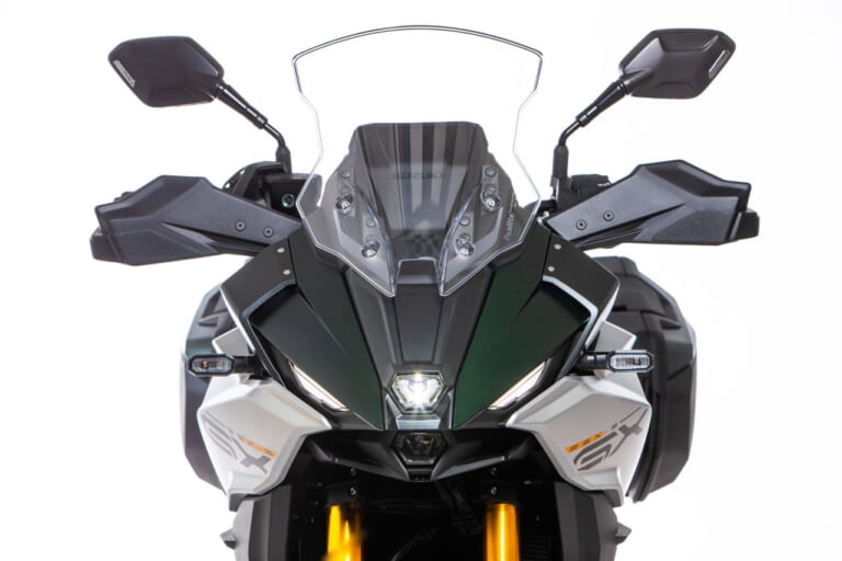 スズキ|GSX-S1000GX ツーリング|イタリア仕様|スズキ「ジェベル」が復活!!? 伊で「Vストローム800DEジェベル」と「GSX-S1000GXスポーツ/ツーリング」が登場