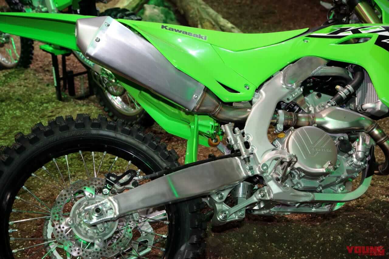 |【インタビュー】デザインとエンジニアリングの融合がカワサキの強み! 新顔はハイブリッド2車とNinja 500/Z500