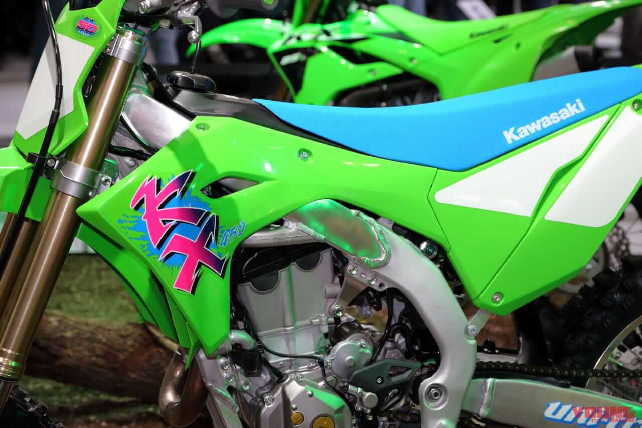 |【インタビュー】デザインとエンジニアリングの融合がカワサキの強み! 新顔はハイブリッド2車とNinja 500/Z500