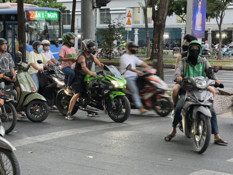 [海外バイク旅]積載マシバイクトラック/掃き掃除マシンetc…バイク天国ベトナムで見つけた面白すぎるバイクたち