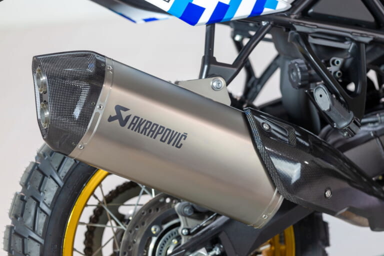 スズキ|Vストローム800DE ジェベル|イタリア仕様|スズキ「ジェベル」が復活!!? 伊で「Vストローム800DEジェベル」と「GSX-S1000GXスポーツ/ツーリング」が登場