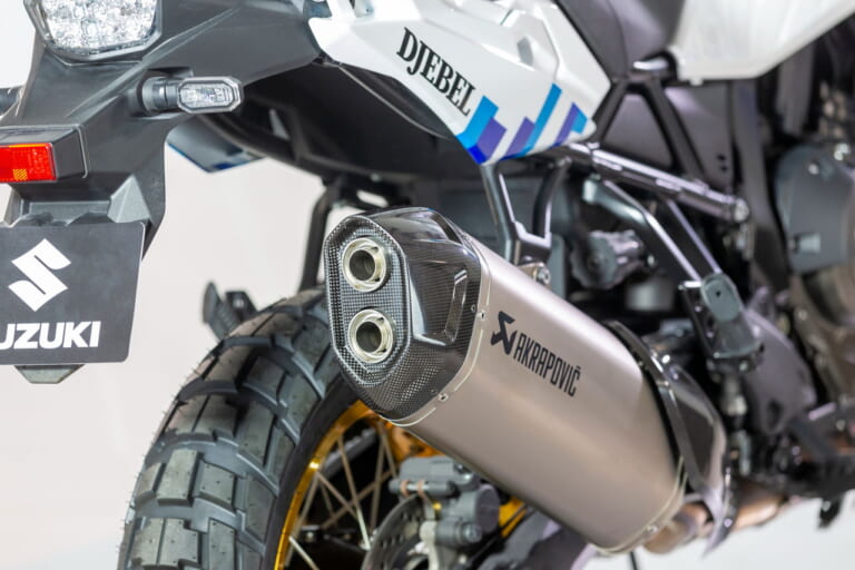 スズキ|Vストローム800DE ジェベル|イタリア仕様|スズキ「ジェベル」が復活!!? 伊で「Vストローム800DEジェベル」と「GSX-S1000GXスポーツ/ツーリング」が登場