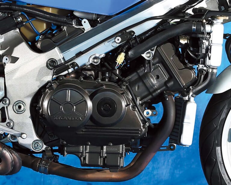 ホンダ|VFR750R|ナナハンがレースの主役! TT-F1&鈴鹿8耐の熱狂──日本の名車100選【昭和60~平成元年編】