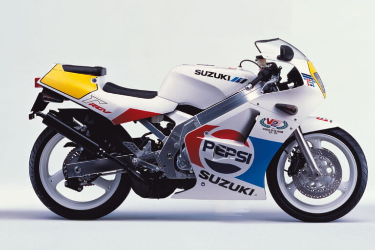 スズキ|RGV250Γ|NSR250Rが頂点を極め、ゼファーが登場した──日本の名車100選【昭和63~平成元年編】