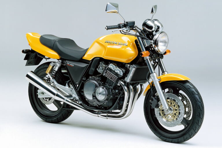 ホンダ|CB400 SUPER FOUR|「懐い」「今でも憧れ」ビッグバイクブーム時代の国産名車12選【ZZ-R1100/NR/CB1000SF/ホーネットetc】