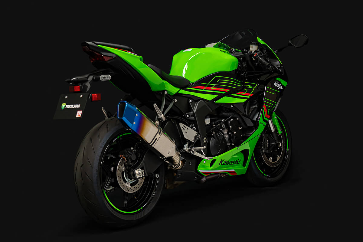 トリックスター“IKAZUCHI”スリップオンマフラー：新たにZX-6R／YZF-R25 