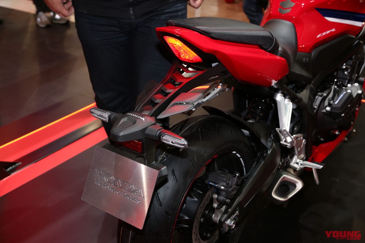 |価格差たったの2万円?! ホンダ新型「CB650R/CBR650R」Eクラッチ仕様の欧州価格が判明