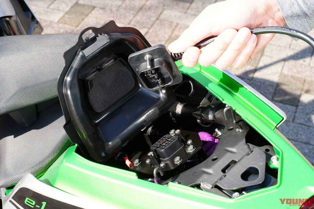 |【速報】カワサキ初の電動スポーツバイク「ニンジャe-1」速攻インプレ! 原付二種だけどeブーストで400並みの加速?!