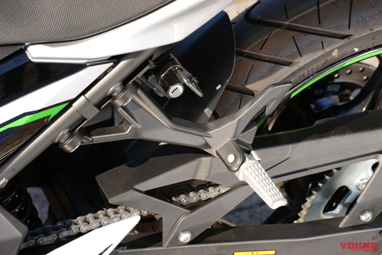 カワサキ|ニンジャe-1|【速報】カワサキ初の電動スポーツバイク「ニンジャe-1」速攻インプレ! 原付二種だけどeブーストで400並みの加速?!