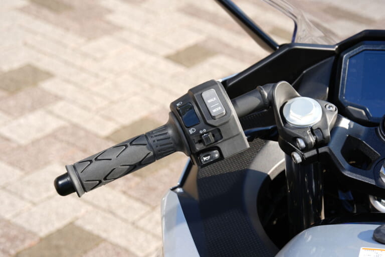 カワサキ|ニンジャe-1|【速報】カワサキ初の電動スポーツバイク「ニンジャe-1」速攻インプレ! 原付二種だけどeブーストで400並みの加速?!