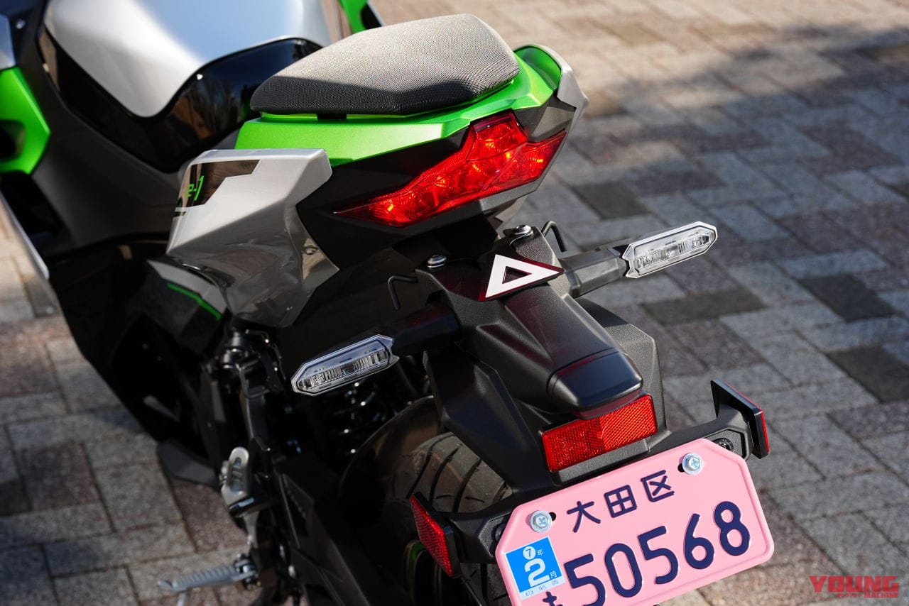 カワサキ|ニンジャe-1|【速報】カワサキ初の電動スポーツバイク「ニンジャe-1」速攻インプレ! 原付二種だけどeブーストで400並みの加速?!