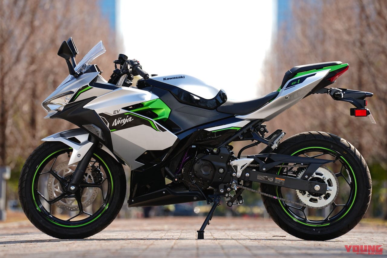 |【速報】カワサキ初の電動スポーツバイク「ニンジャe-1」速攻インプレ! 原付二種だけどeブーストで400並みの加速?!